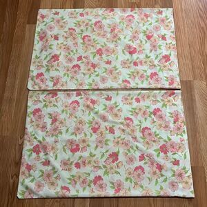 Vintage Penneys Fashion Manner Pink & Green Floral Muslin Queen Pillowcases (2)
